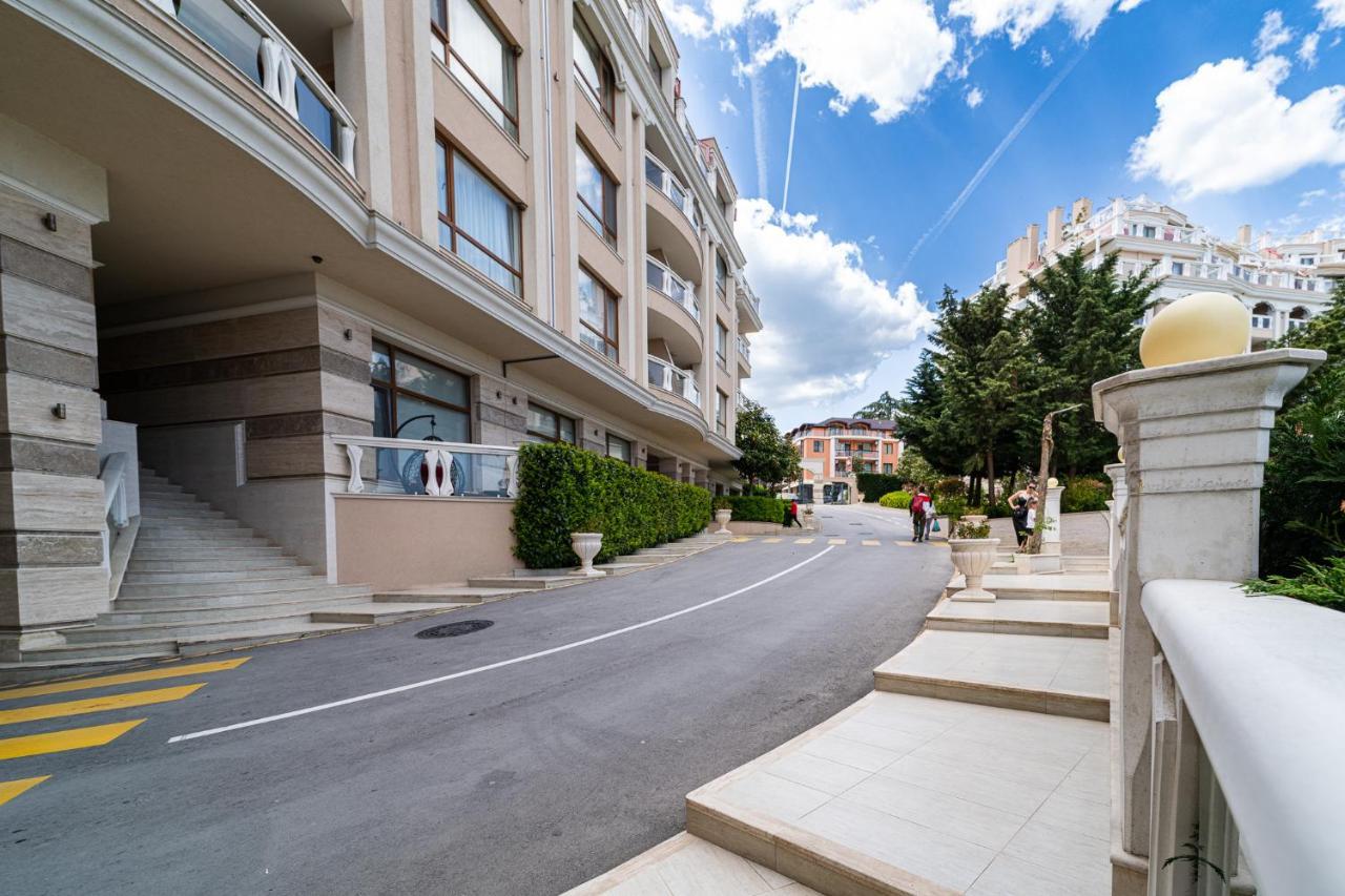 La Mer Luxury Apartments Golden Sands Exterior photo