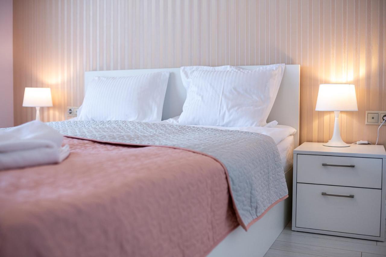 La Mer Luxury Apartments Golden Sands Exterior photo