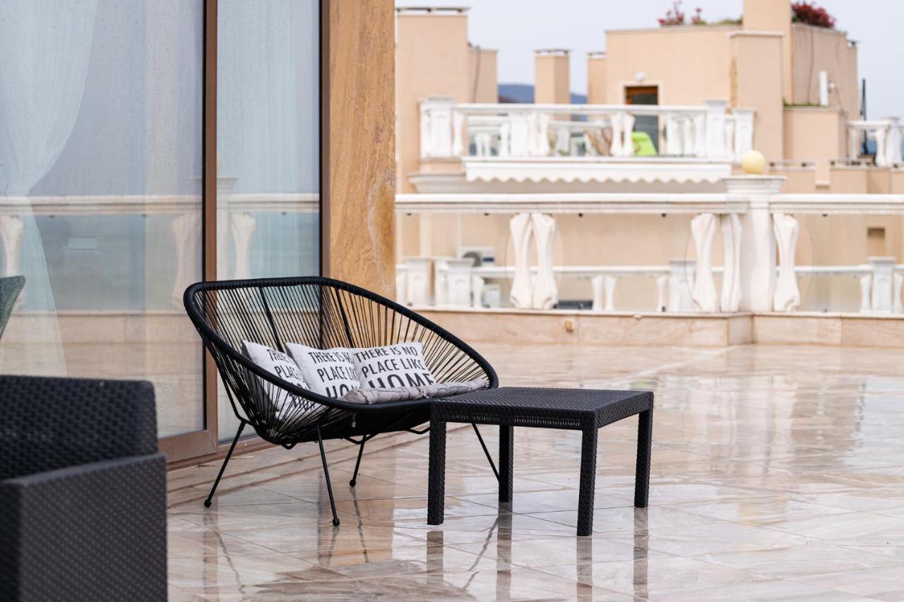 La Mer Luxury Apartments Golden Sands Exterior photo