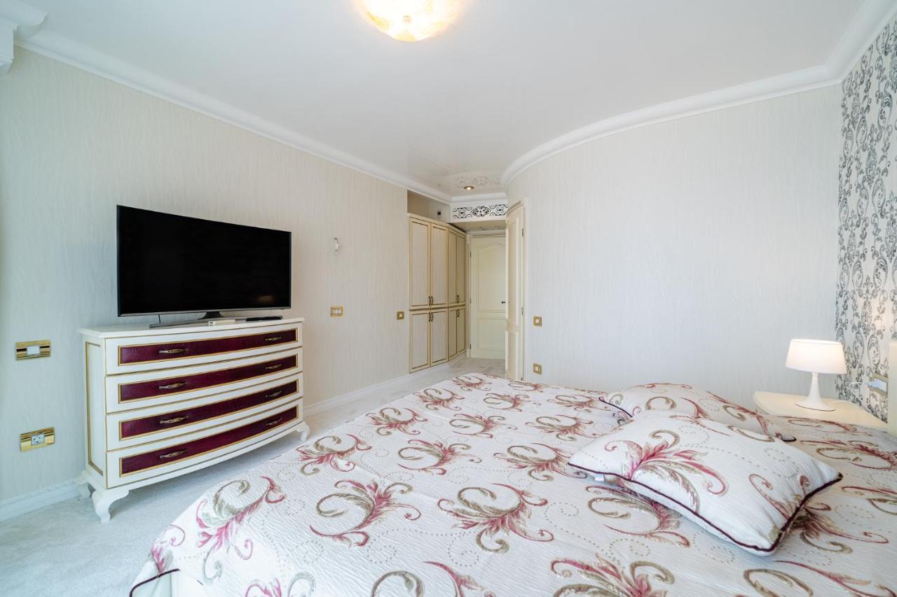 La Mer Luxury Apartments Golden Sands Exterior photo
